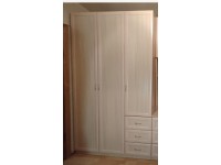 Шкаф для платья и белья с ящиками ПРОДАНО